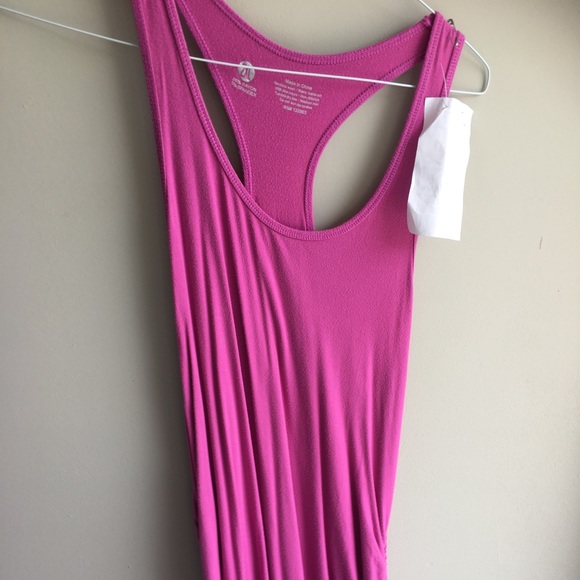 Maternity Workout Tanks 2XL - Picture 8 of 8